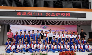 深圳市罗湖区布心小学阅读区