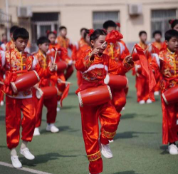 来宾市兴宾区凤凰镇中心小学阅读区