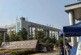 裕农学校阅读区