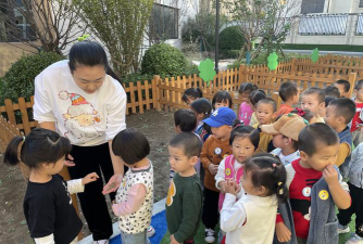 乳山市海阳所镇小泓村幼儿园阅读区