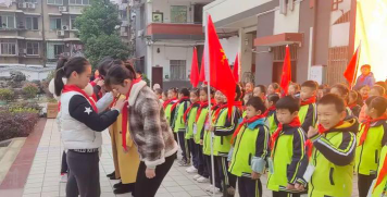 凤集小学阅读区