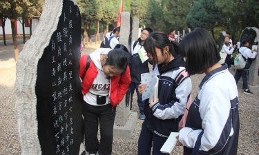 安阳龙山矿学校阅读区
