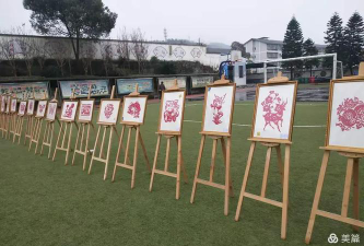 丰都县虎威镇中心小学校阅读区