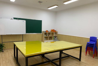 子长市神墨教育培训有限公司阅读区