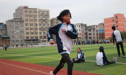 斗山镇浮石中学阅读区