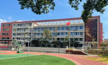 清水塘学校阅读区