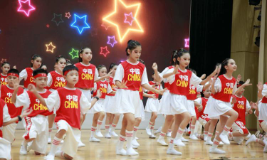 滨江小学阅读区