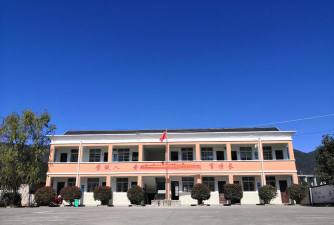 户县秦渡镇中心学校阅读区