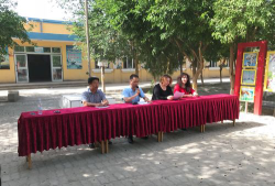 托克逊县夏乡卡克恰克学校阅读区
