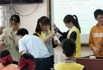 毛坝河镇初级中学阅读区