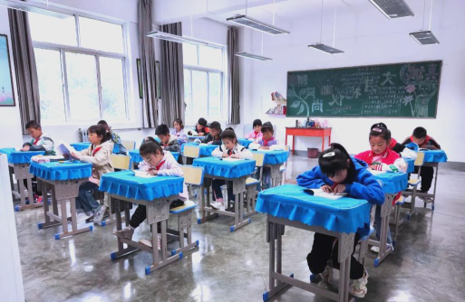 凤县河口镇河口中心小学阅读区