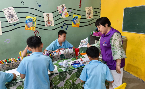 南川市三泉镇三泉小学阅读区