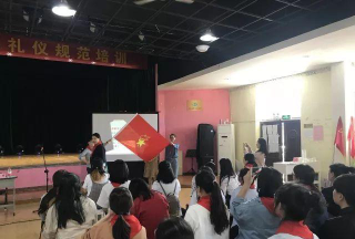 云和县育彩语言培训有限公司阅读区