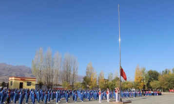 奎苏镇中学阅读区