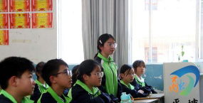 平塘镇第三初级中学阅读区