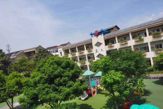 莲下镇立德幼儿园阅读区