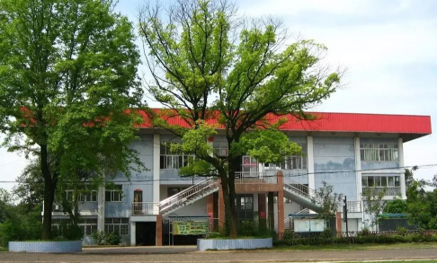 大洲初级中学阅读区