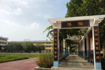 孝敬镇界沟中学阅读区