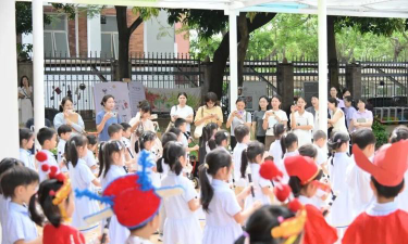深圳市南山区阳光幼儿园阅读区
