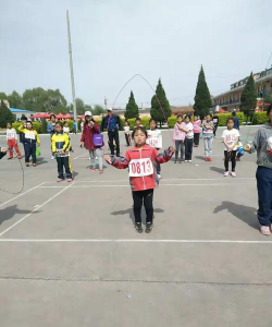 北村中心小学阅读区
