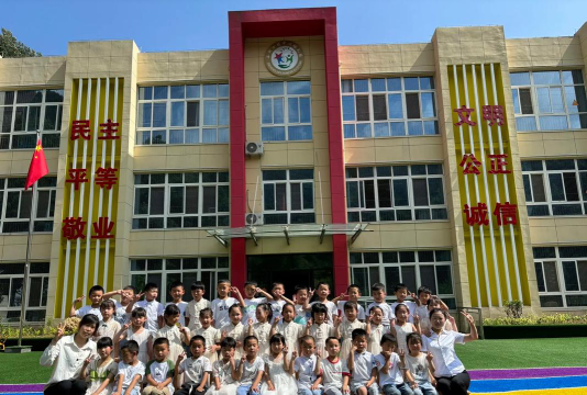 信丰县大阿真阳光幼儿园阅读区