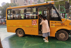罗定市素龙街道培英博艺幼儿园阅读区