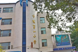 兰州市西固区四七一小学阅读区