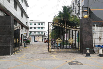 深圳市横岗德龙小学阅读区