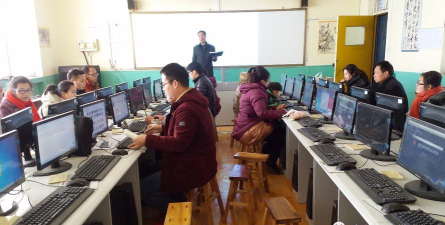 郯城县高峰头镇第一初级中学阅读区