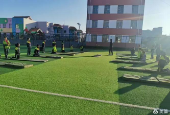 秦川镇中心小学阅读区