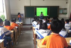 白银区第四小学阅读区