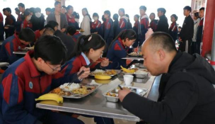 田家寨学校阅读区