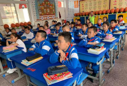 会宁县太平镇何川小学阅读区