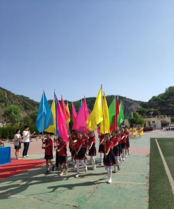 志丹县金丁镇中心小学阅读区