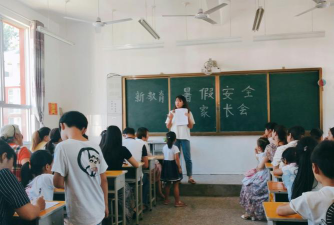 甘泉县王坪中心小学阅读区