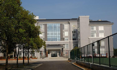 红农学校阅读区