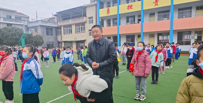 西乡县骆家坝乡中心学校阅读区