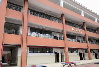 贵州遵义赤水旺隆小学阅读区
