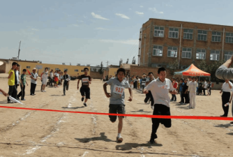 堆子粱中学阅读区