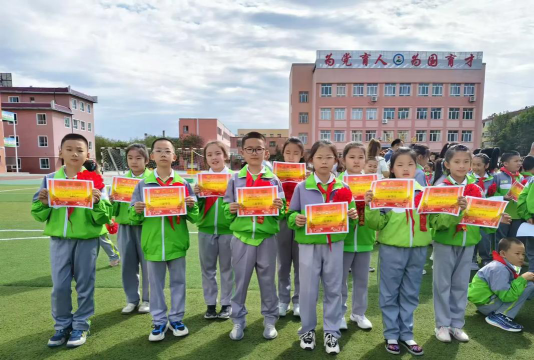 玛纳斯县第二小学阅读区