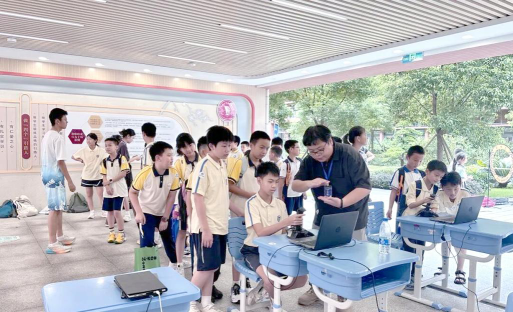广州市番禺区爱尚飞科技培训中心有限公司阅读区