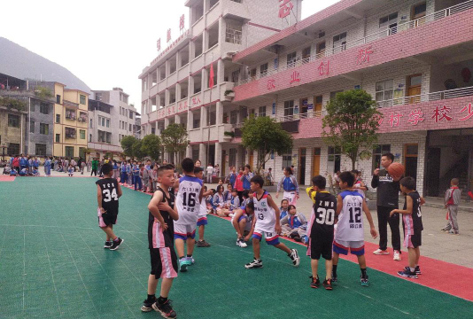 缠溪小学阅读区