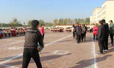 新开乡中心小学阅读区
