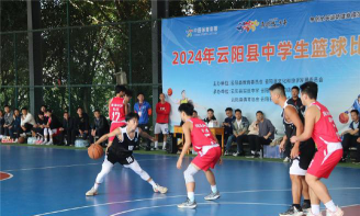 云阳镇三初中阅读区