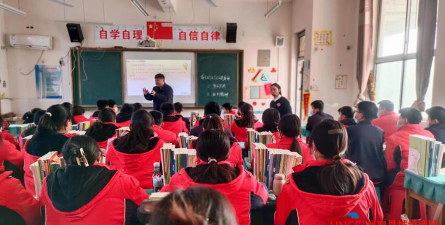李庄二中阅读区