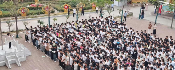 方城县柳河乡一初中阅读区
