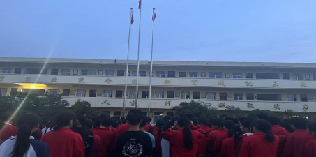镇平县枣园镇二初中阅读区