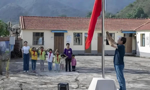 白家乡中心小学阅读区