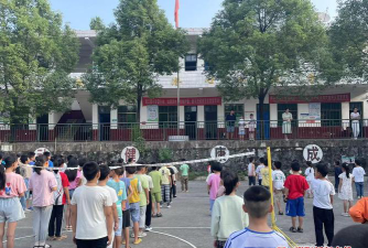 翻江完小阅读区
