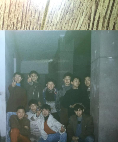 中航二集团5722厂子弟学校阅读区